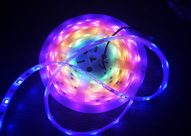 180 degrés de RVB tension LED de bande flexible de basse individuellement commandée